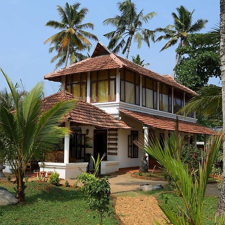 Pozhiyoram Ayurveda Beach Resort Alappuzha Kültér fotó
