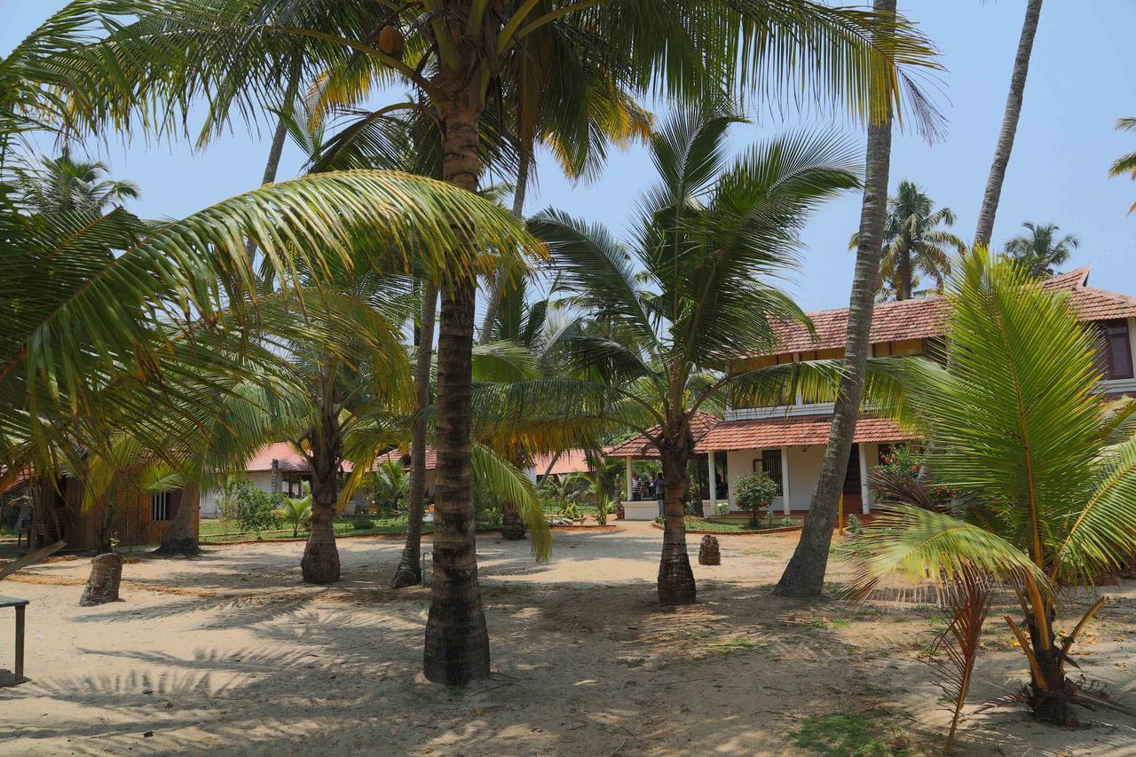 Pozhiyoram Ayurveda Beach Resort Alappuzha Kültér fotó