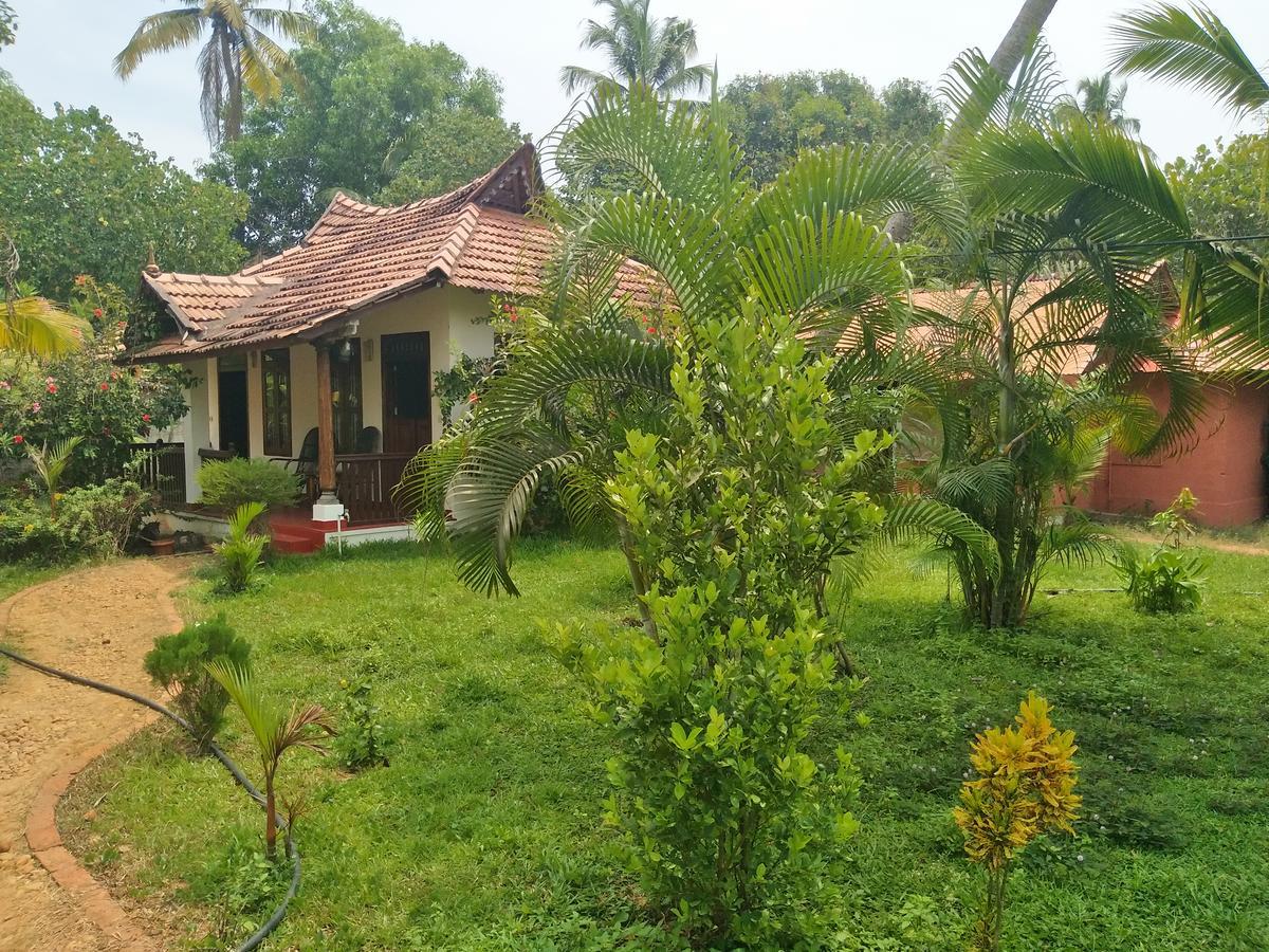Pozhiyoram Ayurveda Beach Resort Alappuzha Kültér fotó