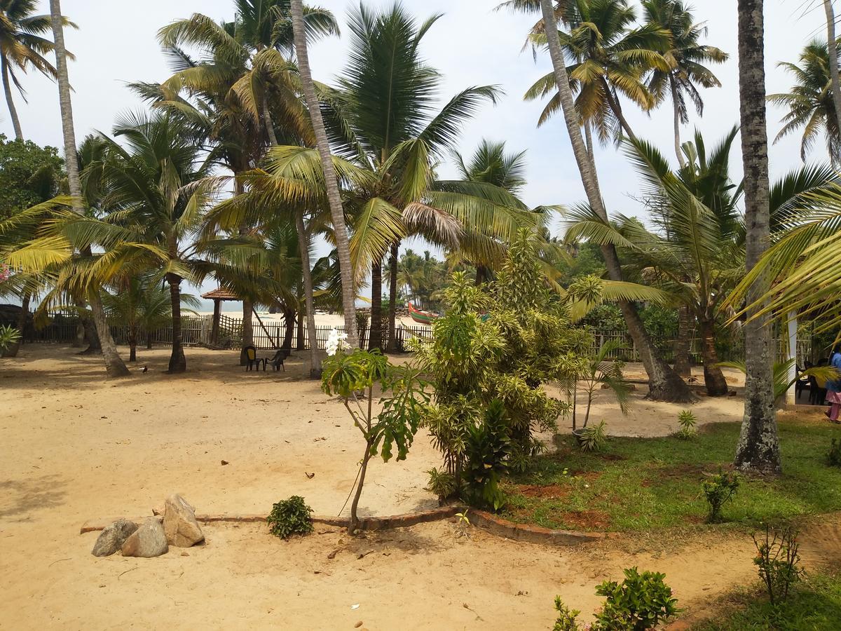 Pozhiyoram Ayurveda Beach Resort Alappuzha Kültér fotó