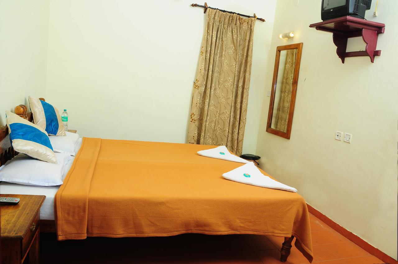 Pozhiyoram Ayurveda Beach Resort Alappuzha Kültér fotó