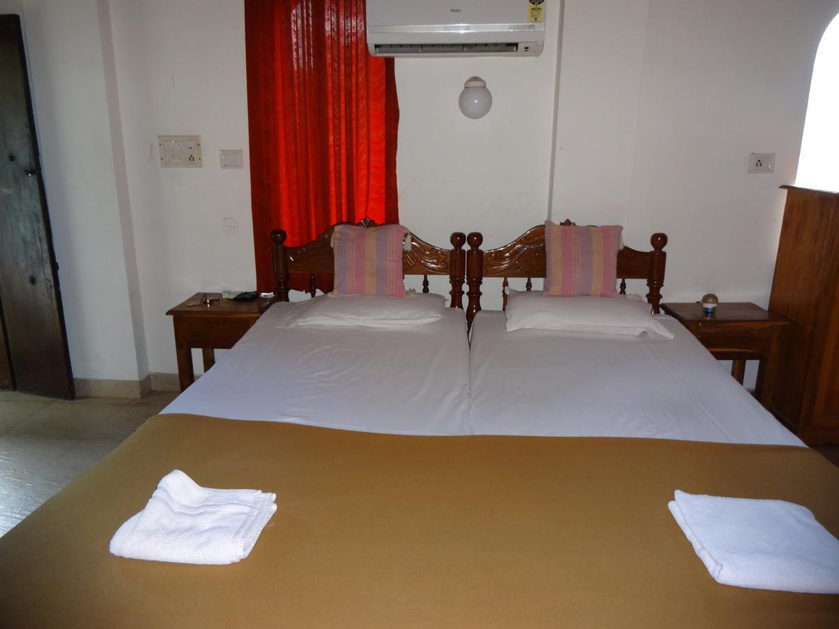 Pozhiyoram Ayurveda Beach Resort Alappuzha Kültér fotó